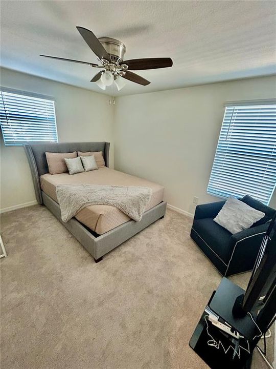 En Venta: $579,000 (5 camas, 4 baños, 3299 Pies cuadrados)
