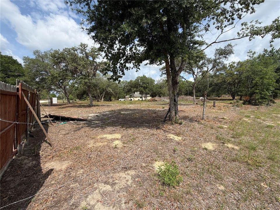 待售: $62,800 (1.01 acres)