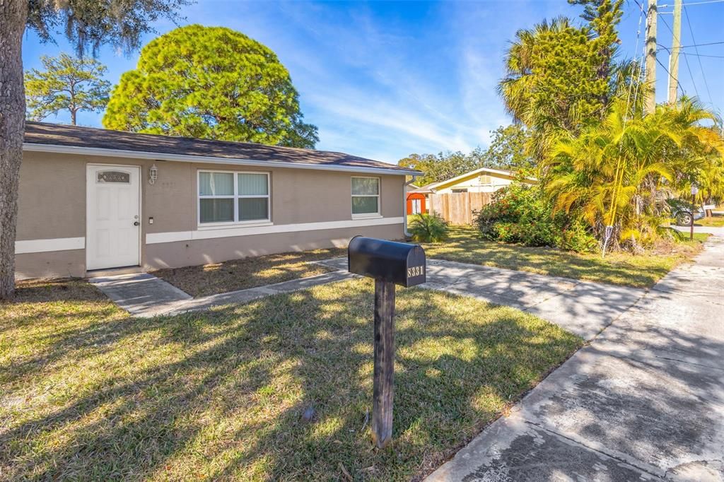 For Sale: $450,000 (4 beds, 0 baths, 2002 Square Feet)