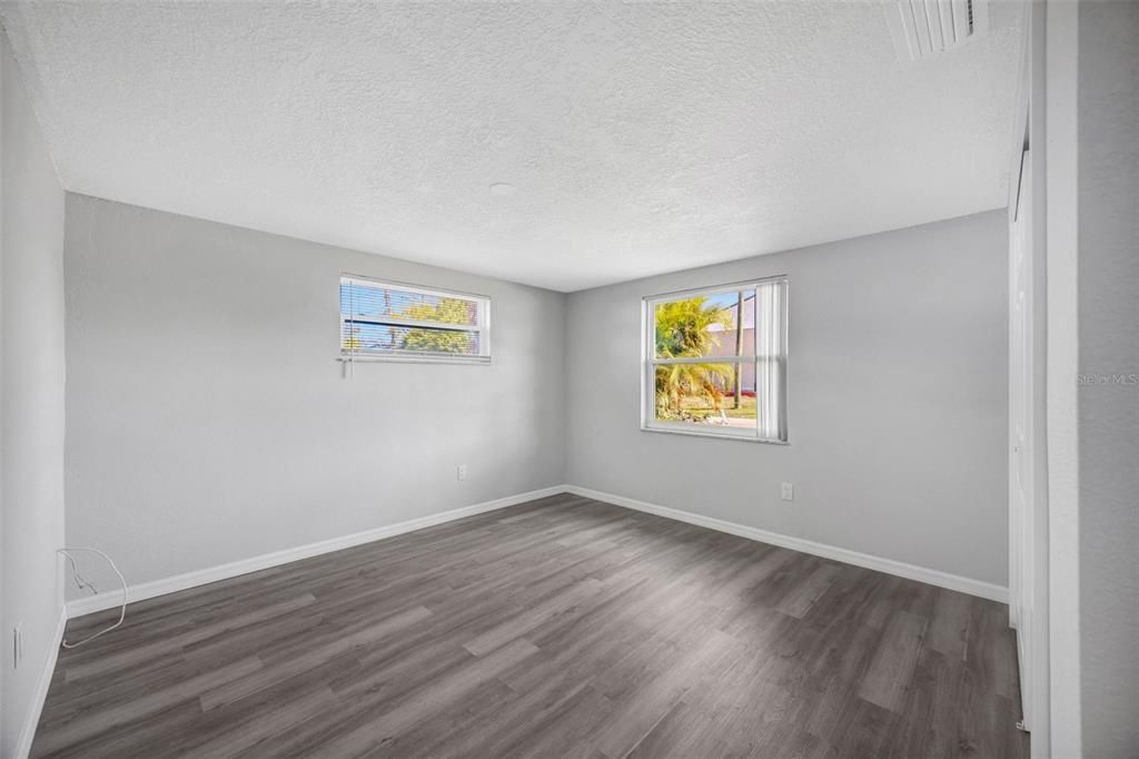 For Sale: $450,000 (4 beds, 0 baths, 2002 Square Feet)