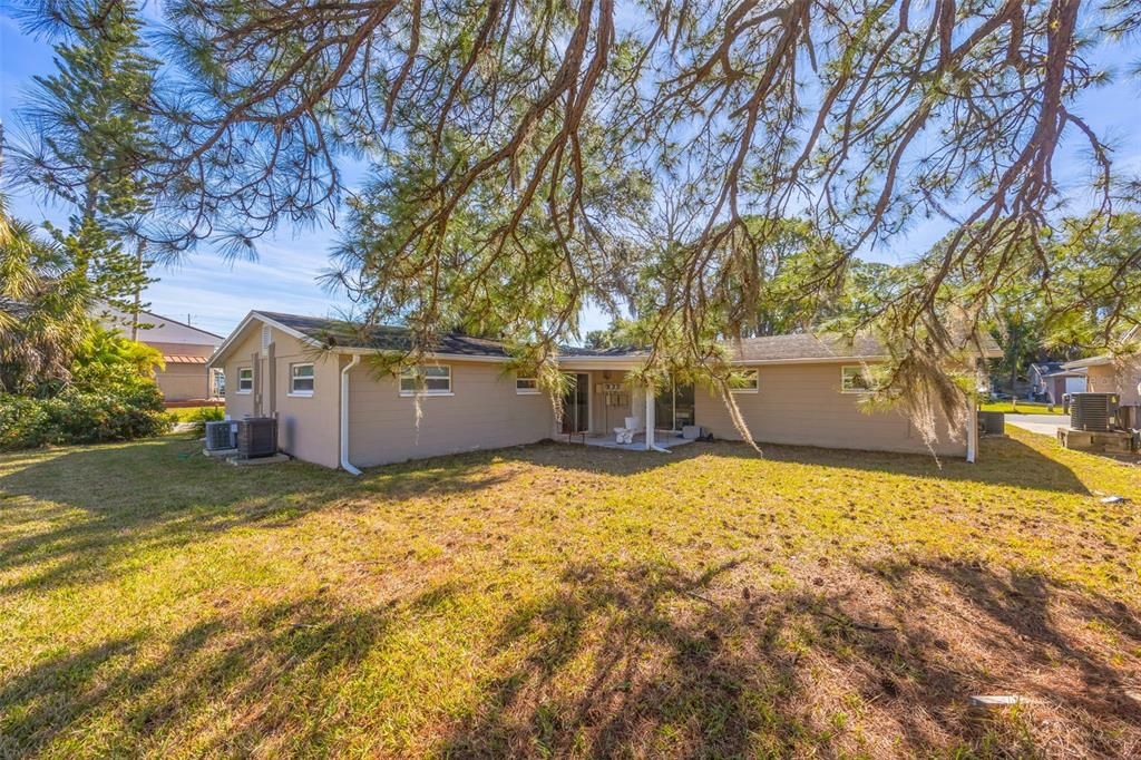 For Sale: $450,000 (4 beds, 0 baths, 2002 Square Feet)