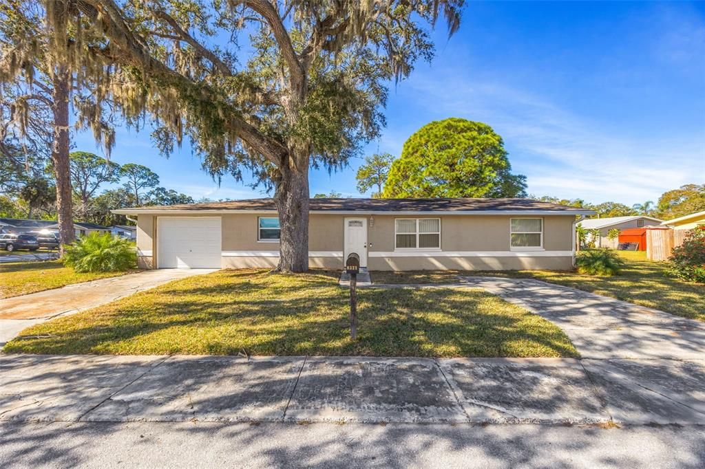 For Sale: $450,000 (4 beds, 0 baths, 2002 Square Feet)