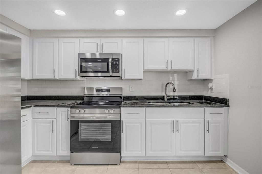For Sale: $450,000 (4 beds, 0 baths, 2002 Square Feet)