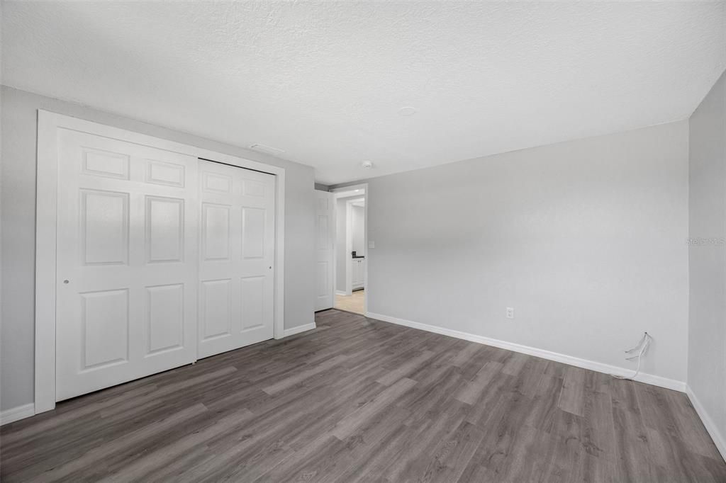 For Sale: $450,000 (4 beds, 0 baths, 2002 Square Feet)