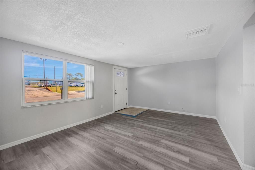 For Sale: $450,000 (4 beds, 0 baths, 2002 Square Feet)
