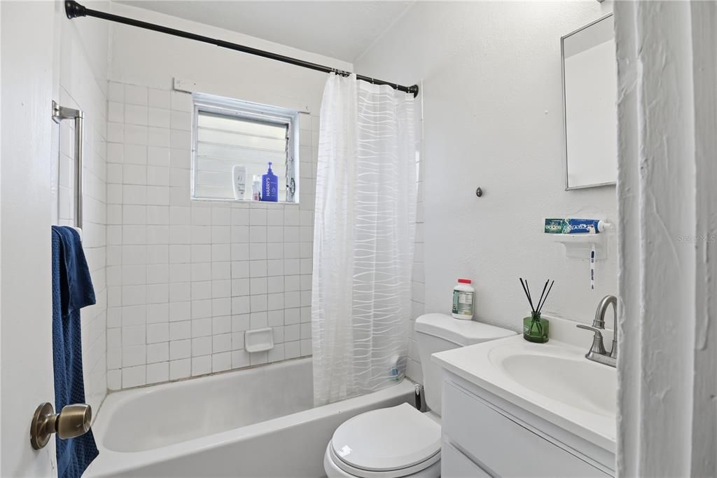 For Sale: $329,900 (4 beds, 0 baths, 1248 Square Feet)