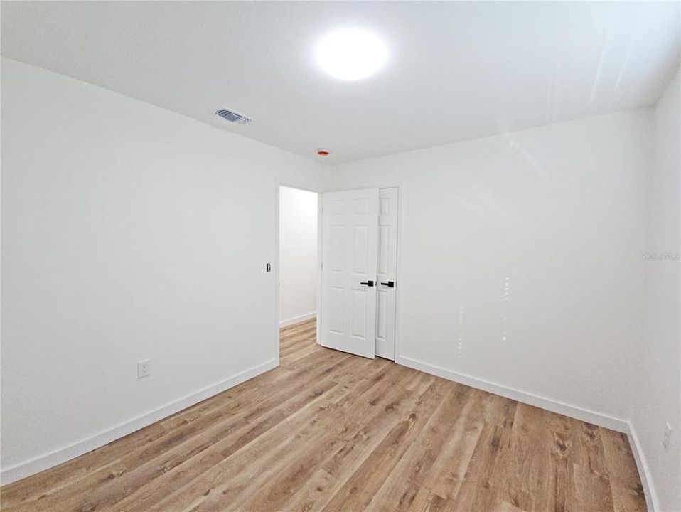Activo con contrato: $230,000 (3 camas, 2 baños, 819 Pies cuadrados)
