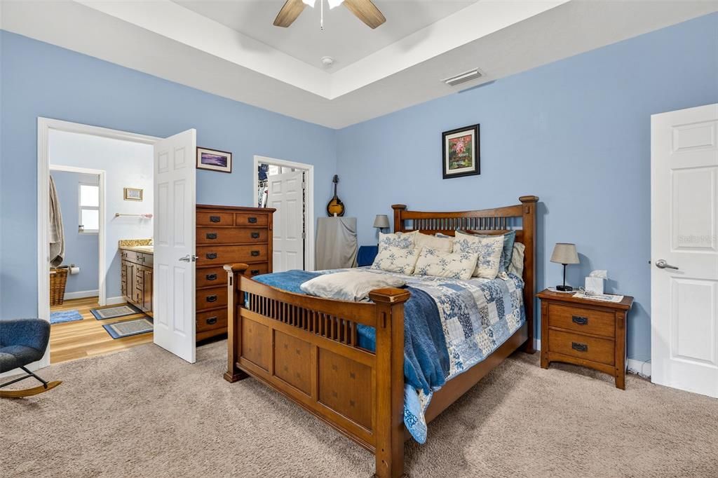For Sale: $344,900 (4 beds, 2 baths, 2067 Square Feet)