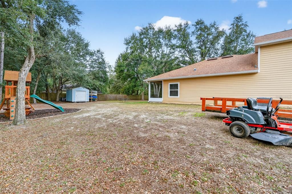 For Sale: $344,900 (4 beds, 2 baths, 2067 Square Feet)