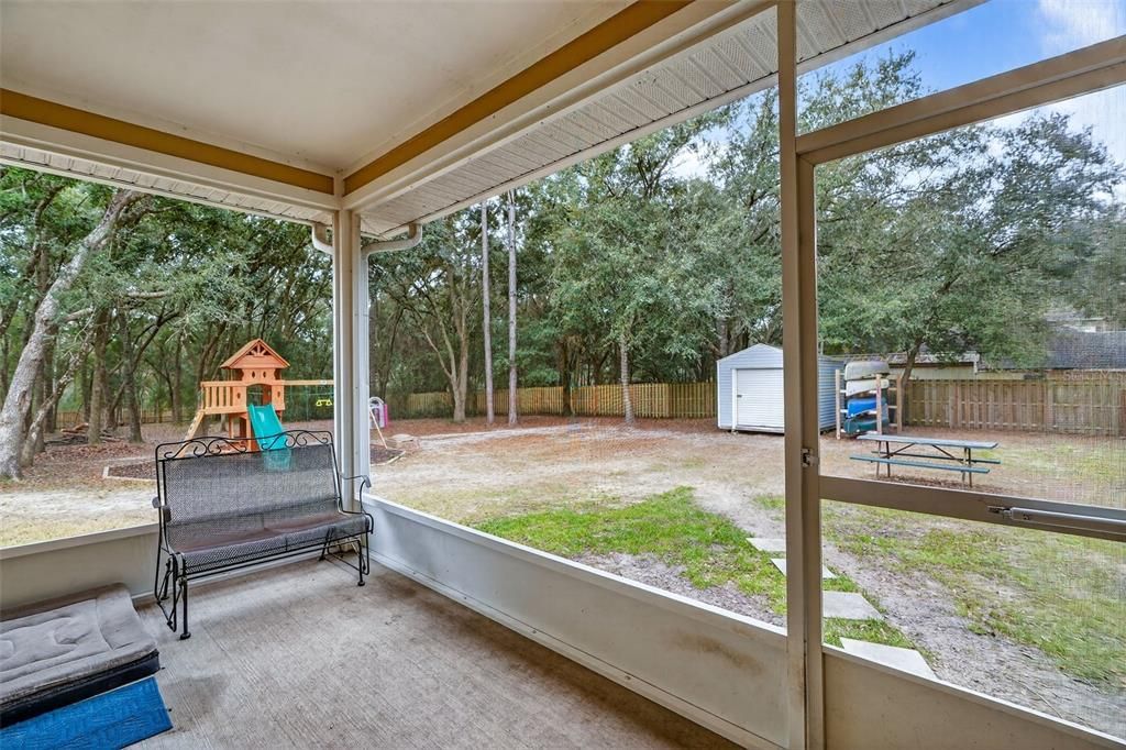 For Sale: $344,900 (4 beds, 2 baths, 2067 Square Feet)