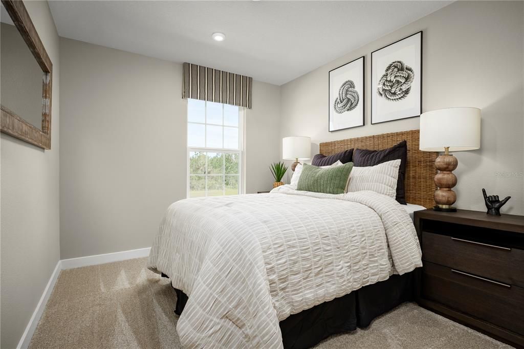 Active With Contract: $318,465 (3 beds, 2 baths, 1674 Square Feet)