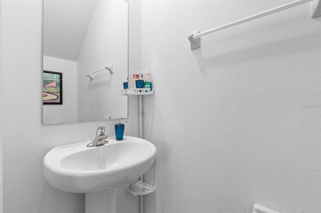 For Sale: $269,500 (2 beds, 2 baths, 1541 Square Feet)