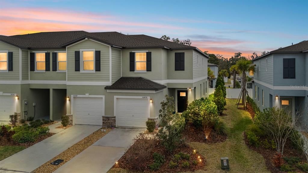 For Sale: $269,500 (2 beds, 2 baths, 1541 Square Feet)