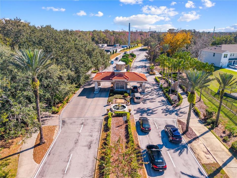 En Venta: $522,000 (5 camas, 3 baños, 3357 Pies cuadrados)