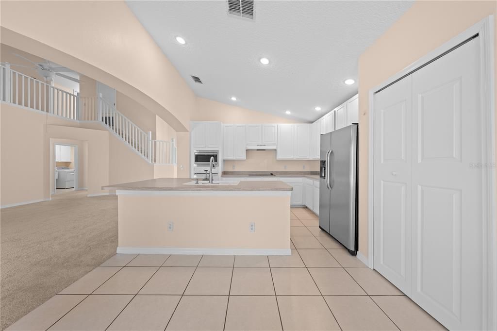 En Venta: $522,000 (5 camas, 3 baños, 3357 Pies cuadrados)