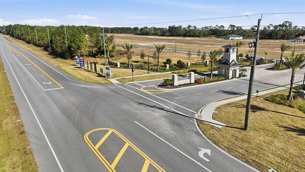 На продажу: $215,000 (0.18 acres)