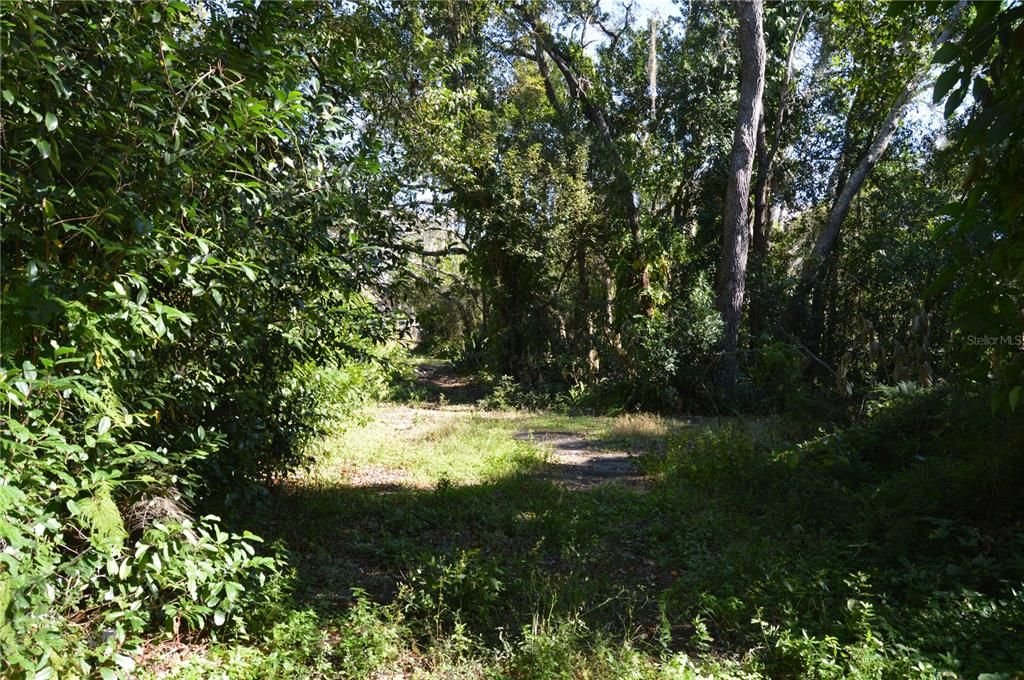 En Venta: $164,900 (2.50 acres)