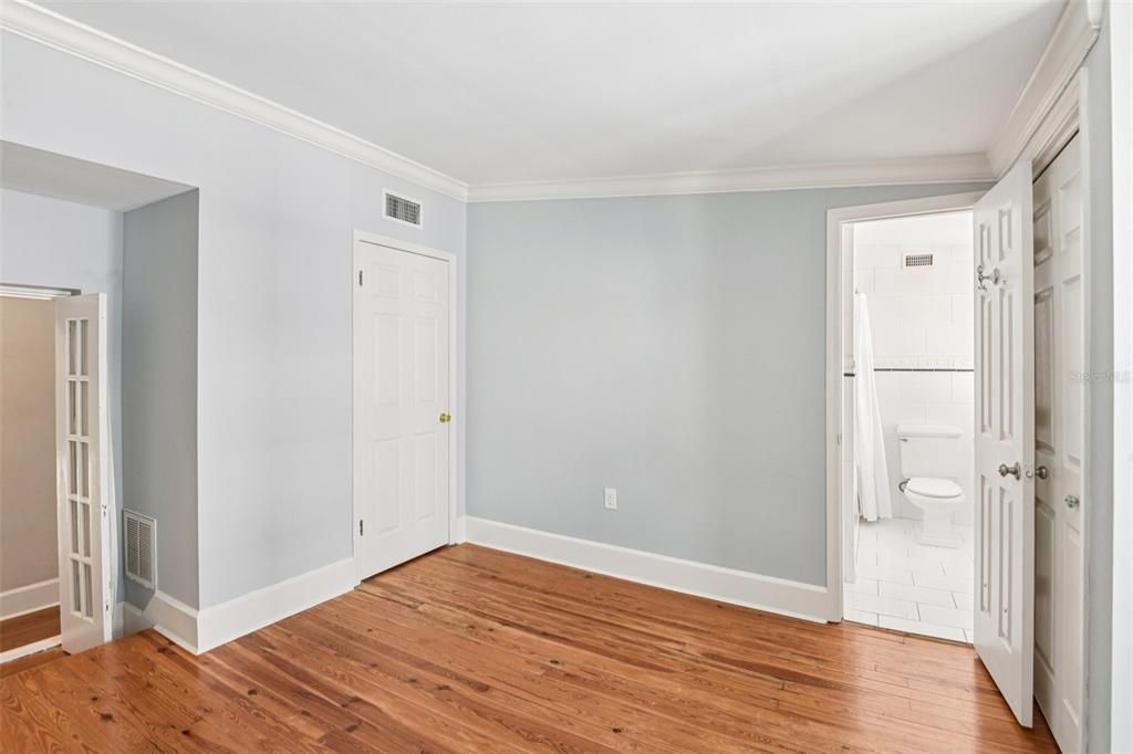 For Sale: $1,790,000 (5 beds, 4 baths, 4289 Square Feet)