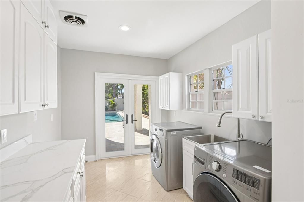 For Sale: $1,790,000 (5 beds, 4 baths, 4289 Square Feet)