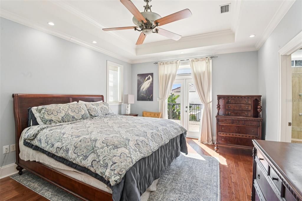 For Sale: $1,790,000 (5 beds, 4 baths, 4289 Square Feet)