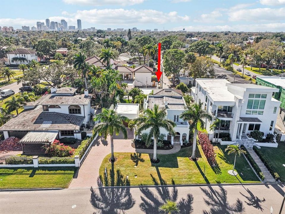 For Sale: $1,790,000 (5 beds, 4 baths, 4289 Square Feet)