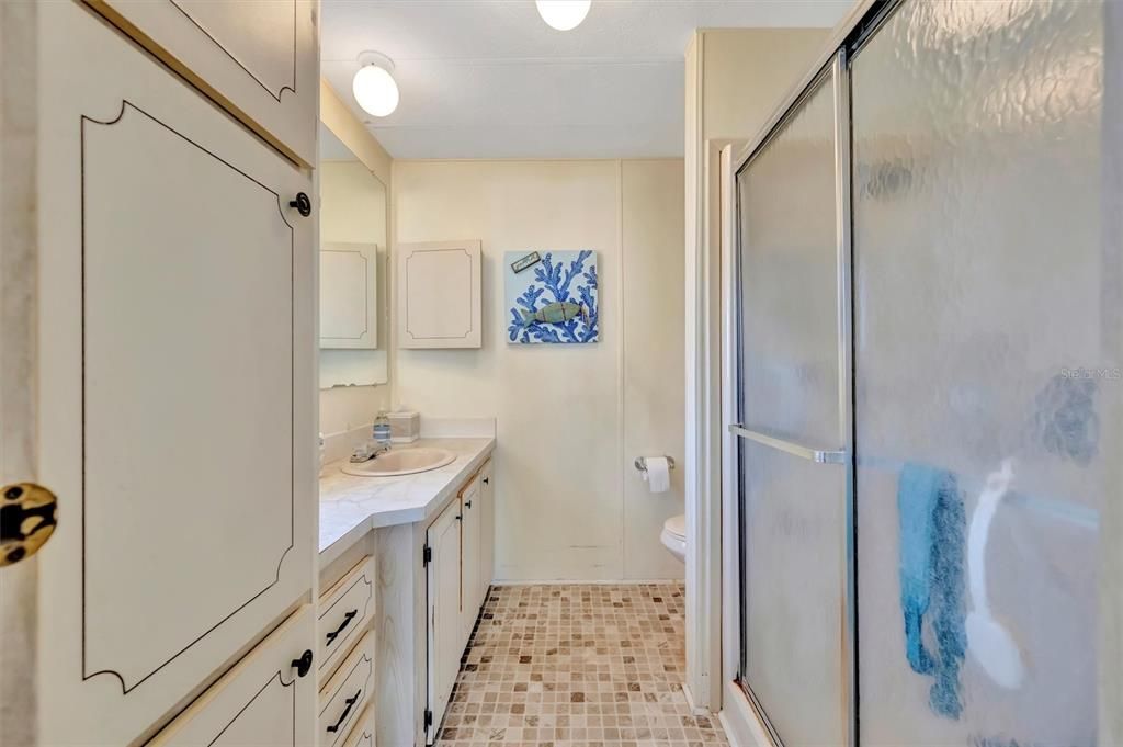 En Venta: $185,000 (2 camas, 2 baños, 965 Pies cuadrados)