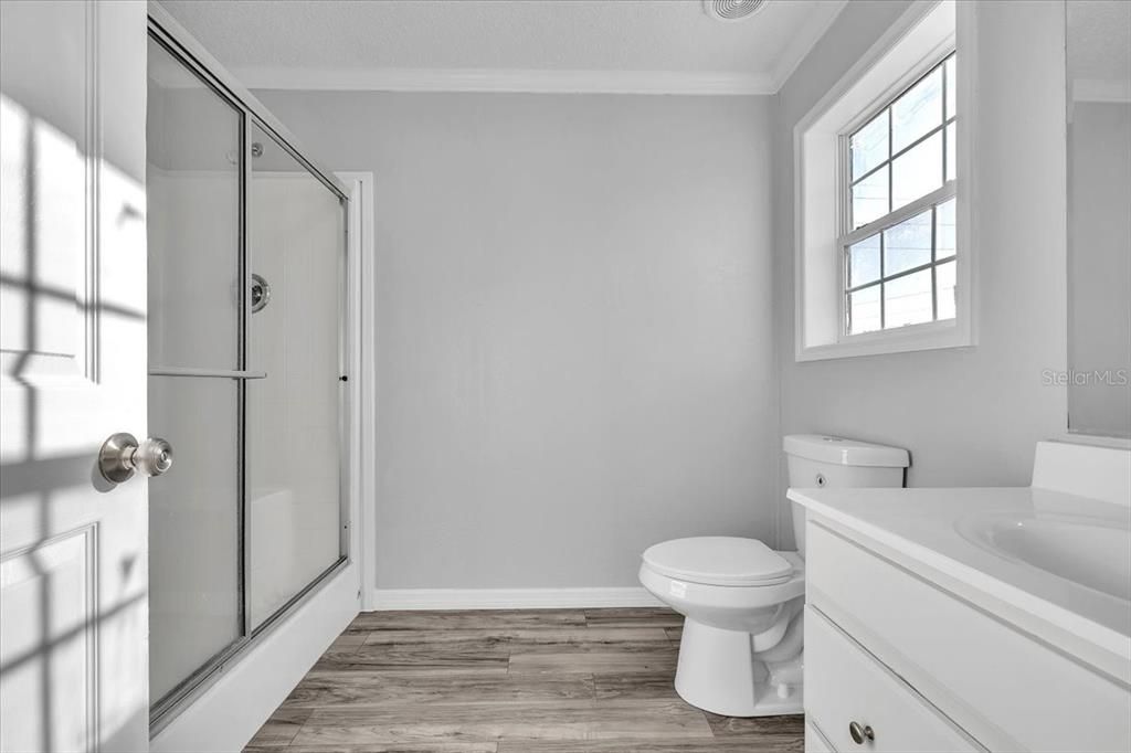 Active With Contract: $130,000 (2 beds, 2 baths, 1080 Square Feet)