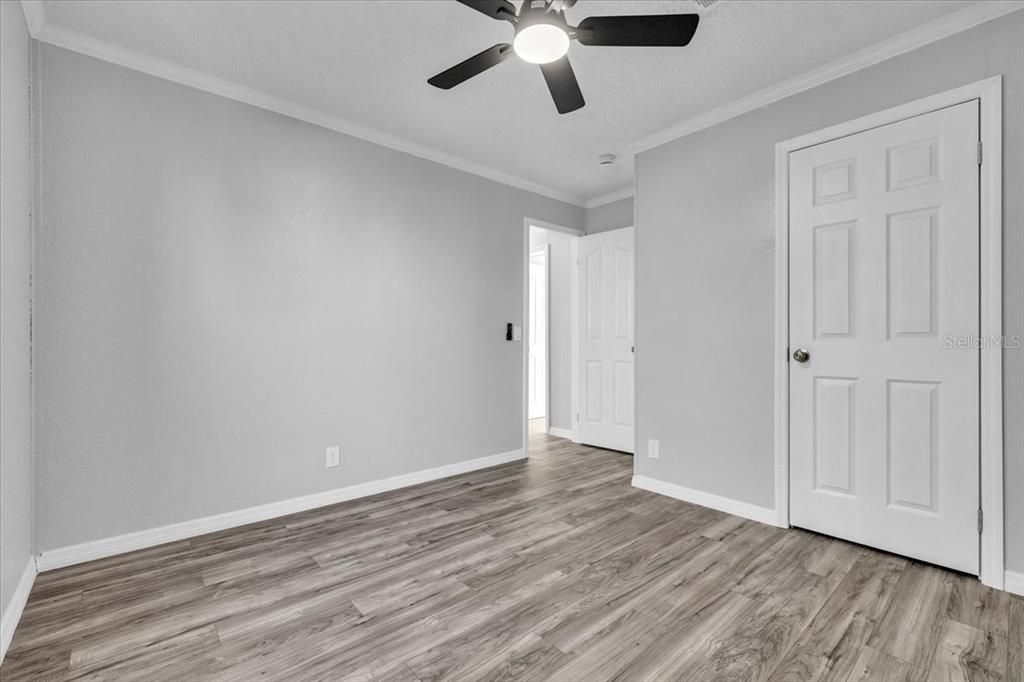 Active With Contract: $130,000 (2 beds, 2 baths, 1080 Square Feet)
