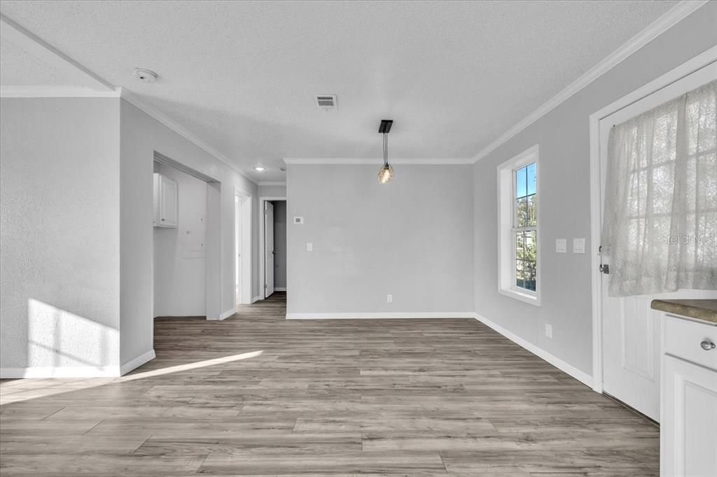 Active With Contract: $130,000 (2 beds, 2 baths, 1080 Square Feet)
