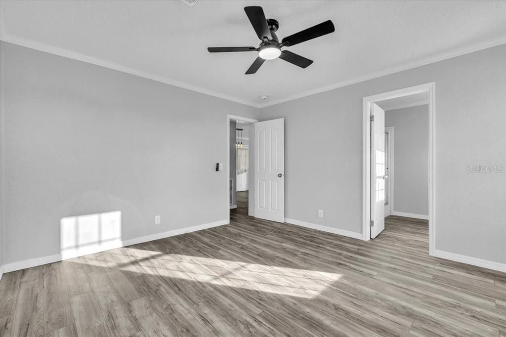 Active With Contract: $130,000 (2 beds, 2 baths, 1080 Square Feet)