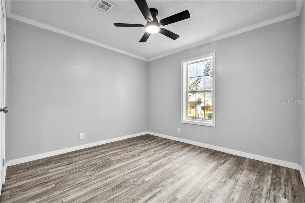 Active With Contract: $130,000 (2 beds, 2 baths, 1080 Square Feet)