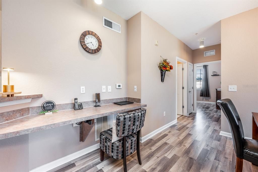 Active With Contract: $225,000 (3 beds, 2 baths, 1542 Square Feet)