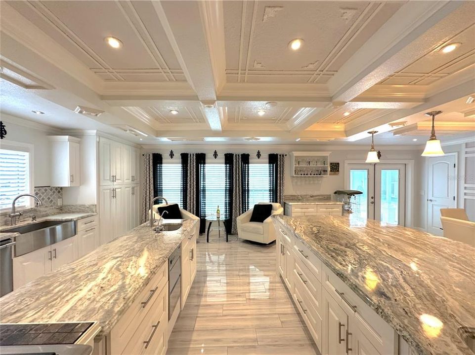 Activo con contrato: $1,179,000 (4 camas, 4 baños, 3629 Pies cuadrados)