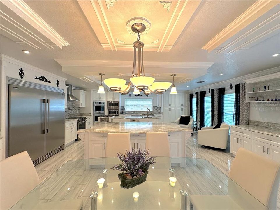 Activo con contrato: $1,179,000 (4 camas, 4 baños, 3629 Pies cuadrados)