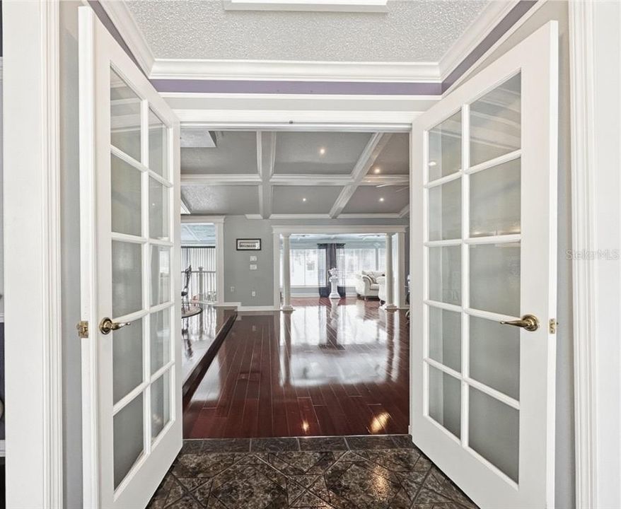 Activo con contrato: $1,179,000 (4 camas, 4 baños, 3629 Pies cuadrados)