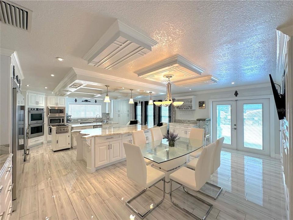 Activo con contrato: $1,179,000 (4 camas, 4 baños, 3629 Pies cuadrados)