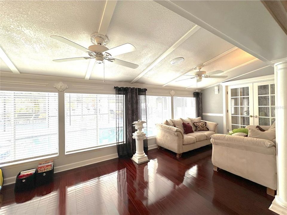Activo con contrato: $1,179,000 (4 camas, 4 baños, 3629 Pies cuadrados)