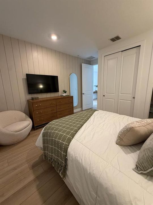 Activo con contrato: $969,000 (5 camas, 4 baños, 3787 Pies cuadrados)