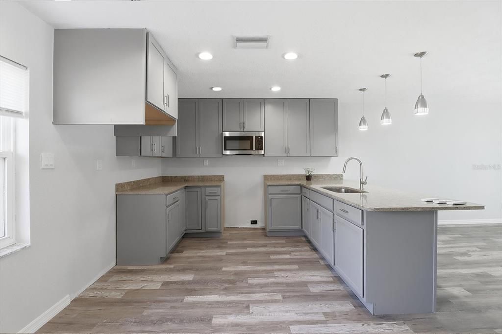 En Venta: $170,000 (2 camas, 2 baños, 1584 Pies cuadrados)