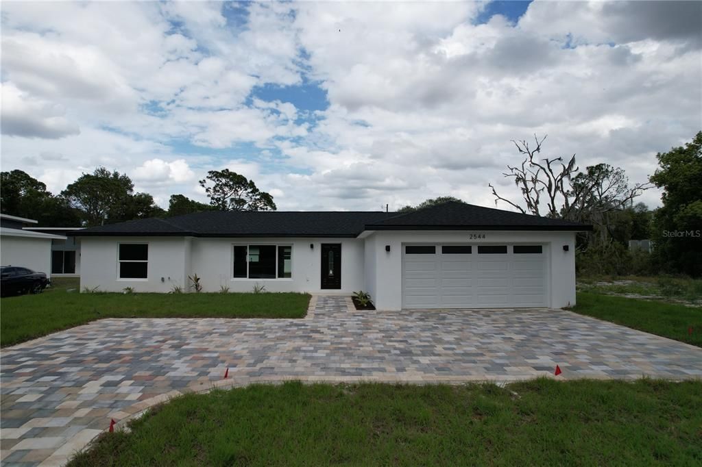 En Venta: $294,900 (3 camas, 2 baños, 1500 Pies cuadrados)