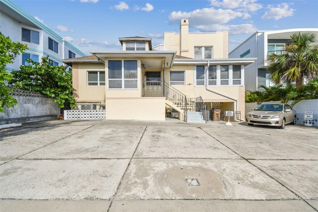 For Sale: $4,750,000 (0.35 acres)