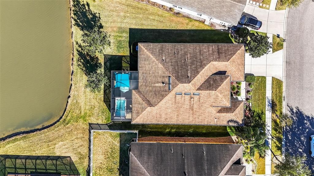 Под контрактом: $399,999 (3 спален, 2 ванн, 2418 Квадратных фут)