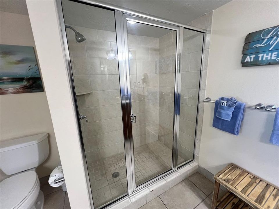 В аренду: $16,770 (2 спален, 2 ванн, 1370 Квадратных фут)