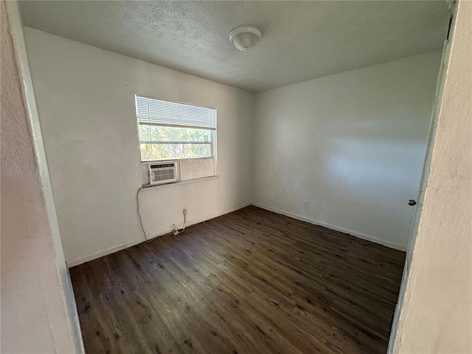 En Renta: $895 (3 camas, 1 baños, 1120 Pies cuadrados)