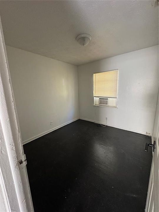 En Renta: $895 (3 camas, 1 baños, 1120 Pies cuadrados)