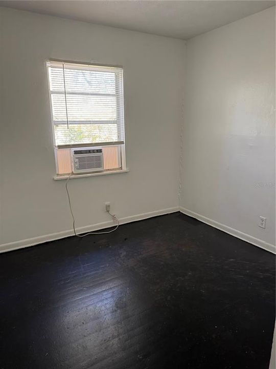 En Renta: $895 (3 camas, 1 baños, 1120 Pies cuadrados)