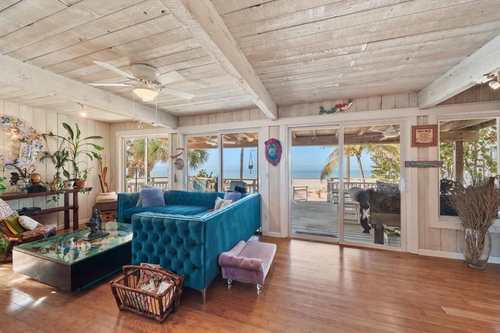 Activo con contrato: $2,595,000 (2 camas, 2 baños, 1316 Pies cuadrados)