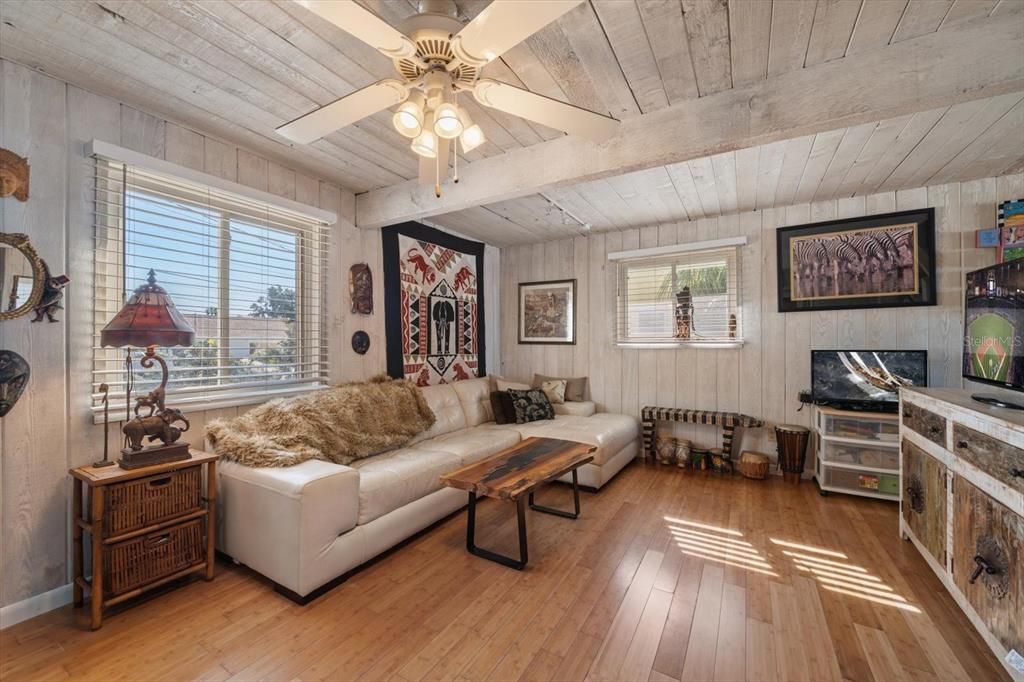 Activo con contrato: $2,595,000 (2 camas, 2 baños, 1316 Pies cuadrados)