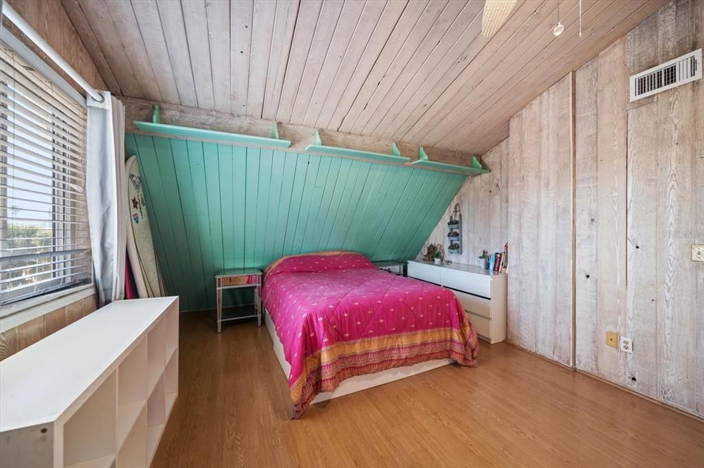 Activo con contrato: $2,595,000 (2 camas, 2 baños, 1316 Pies cuadrados)