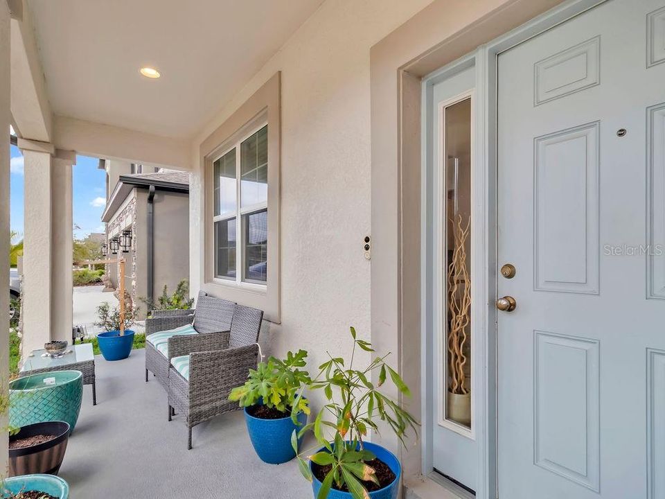 For Sale: $849,999 (5 beds, 4 baths, 3761 Square Feet)